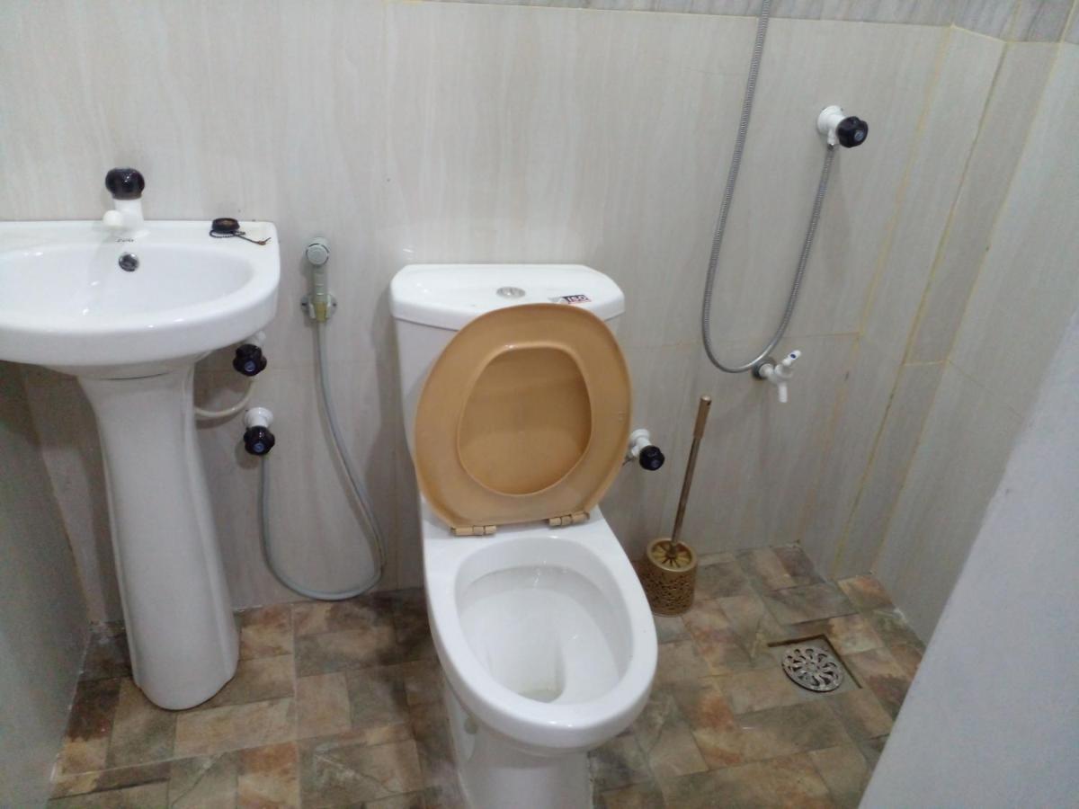 Star Home Stay Bentota Esterno foto
