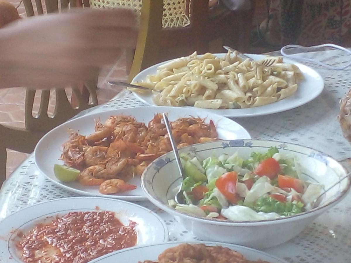 Star Home Stay Bentota Esterno foto