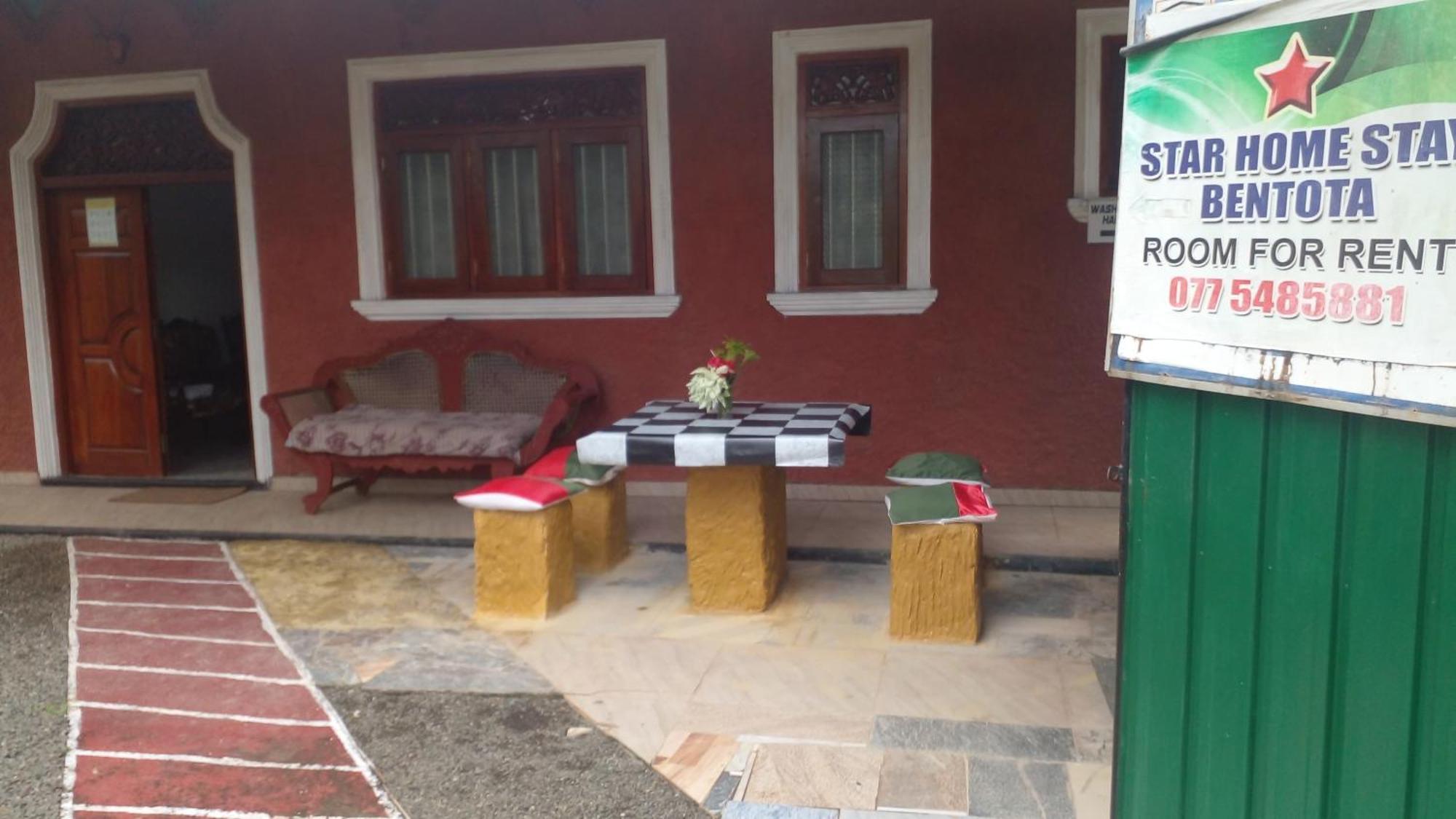 Star Home Stay Bentota Esterno foto