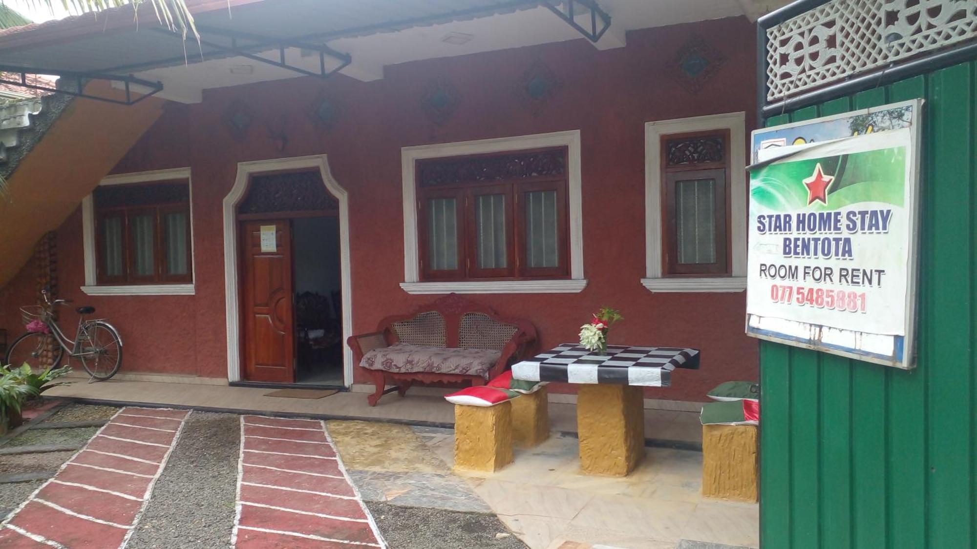 Star Home Stay Bentota Esterno foto