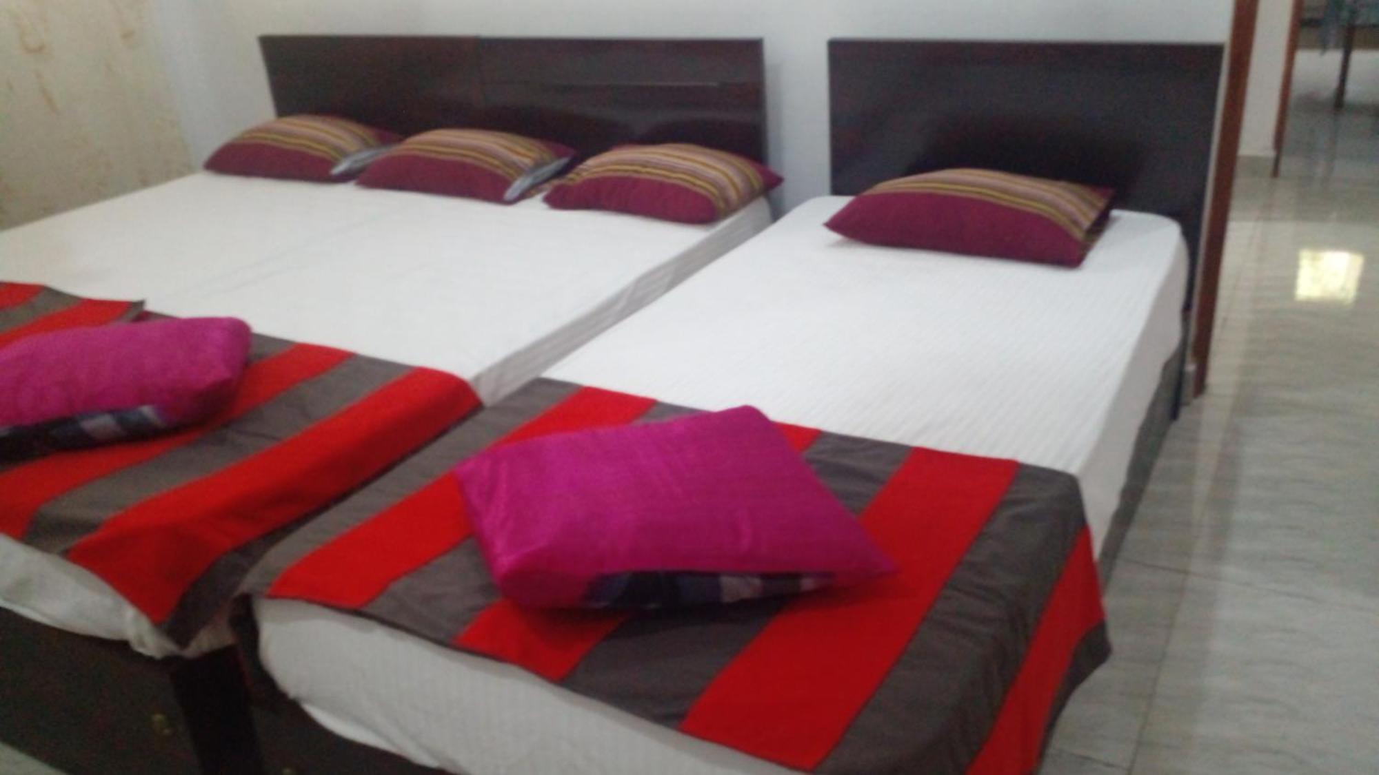 Star Home Stay Bentota Esterno foto