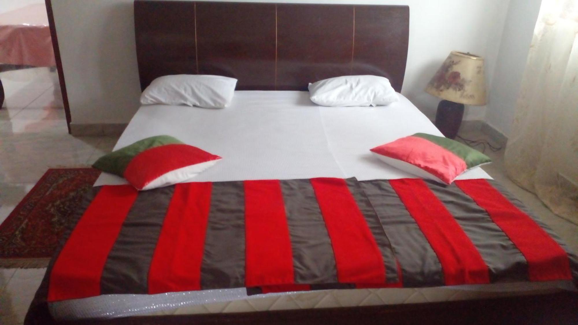 Star Home Stay Bentota Esterno foto