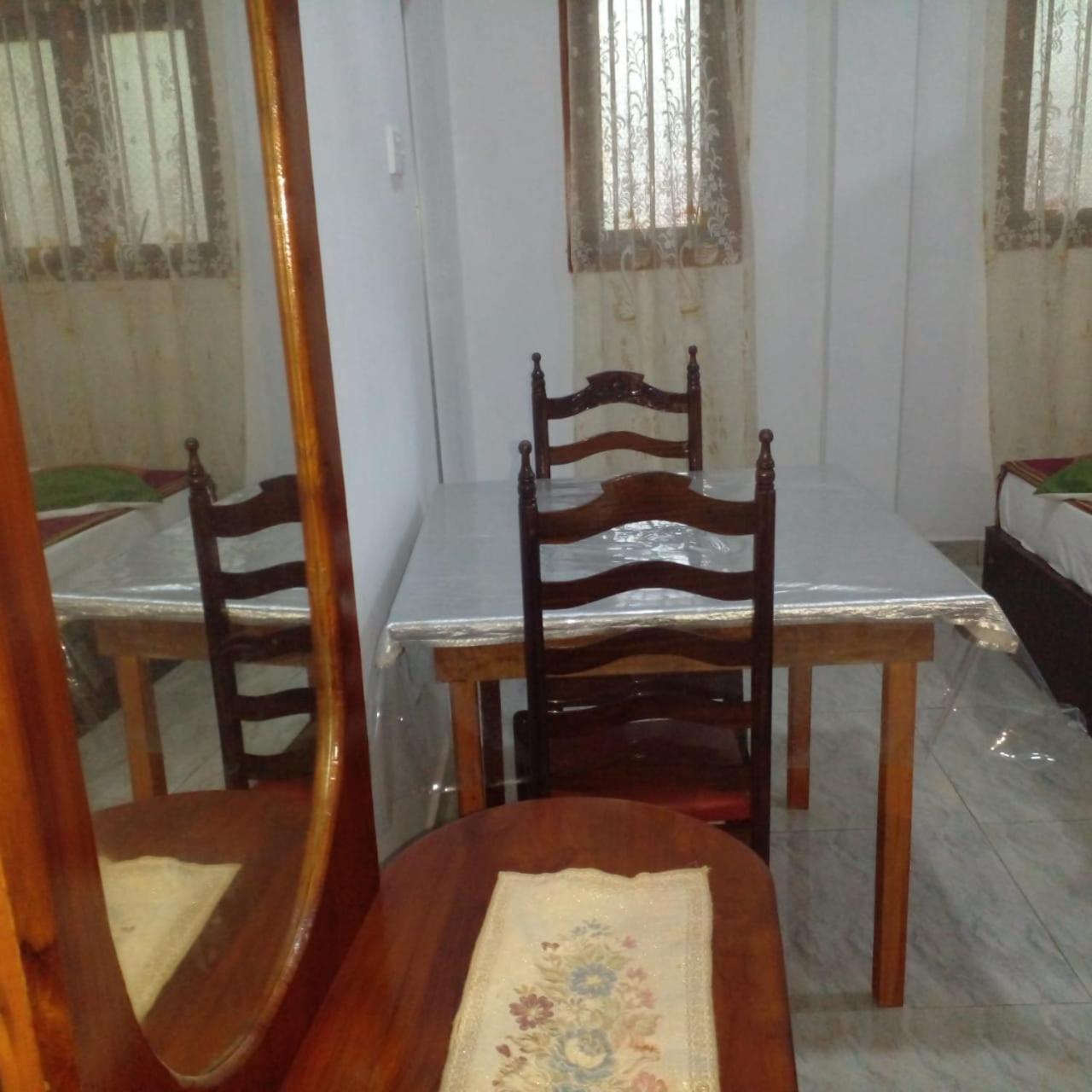 Star Home Stay Bentota Esterno foto
