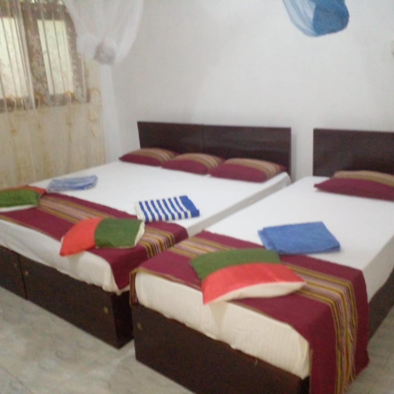 Star Home Stay Bentota Esterno foto