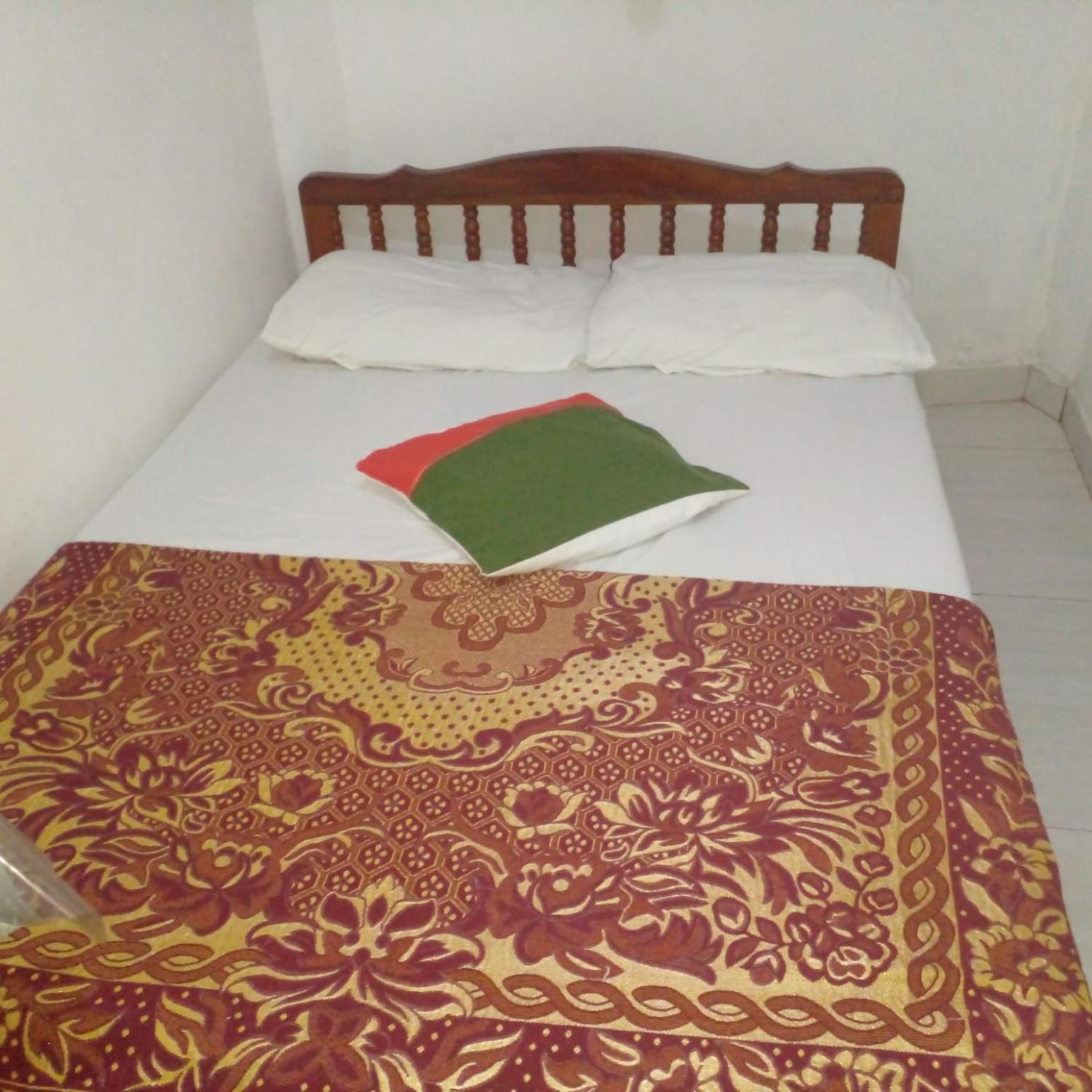 Star Home Stay Bentota Esterno foto